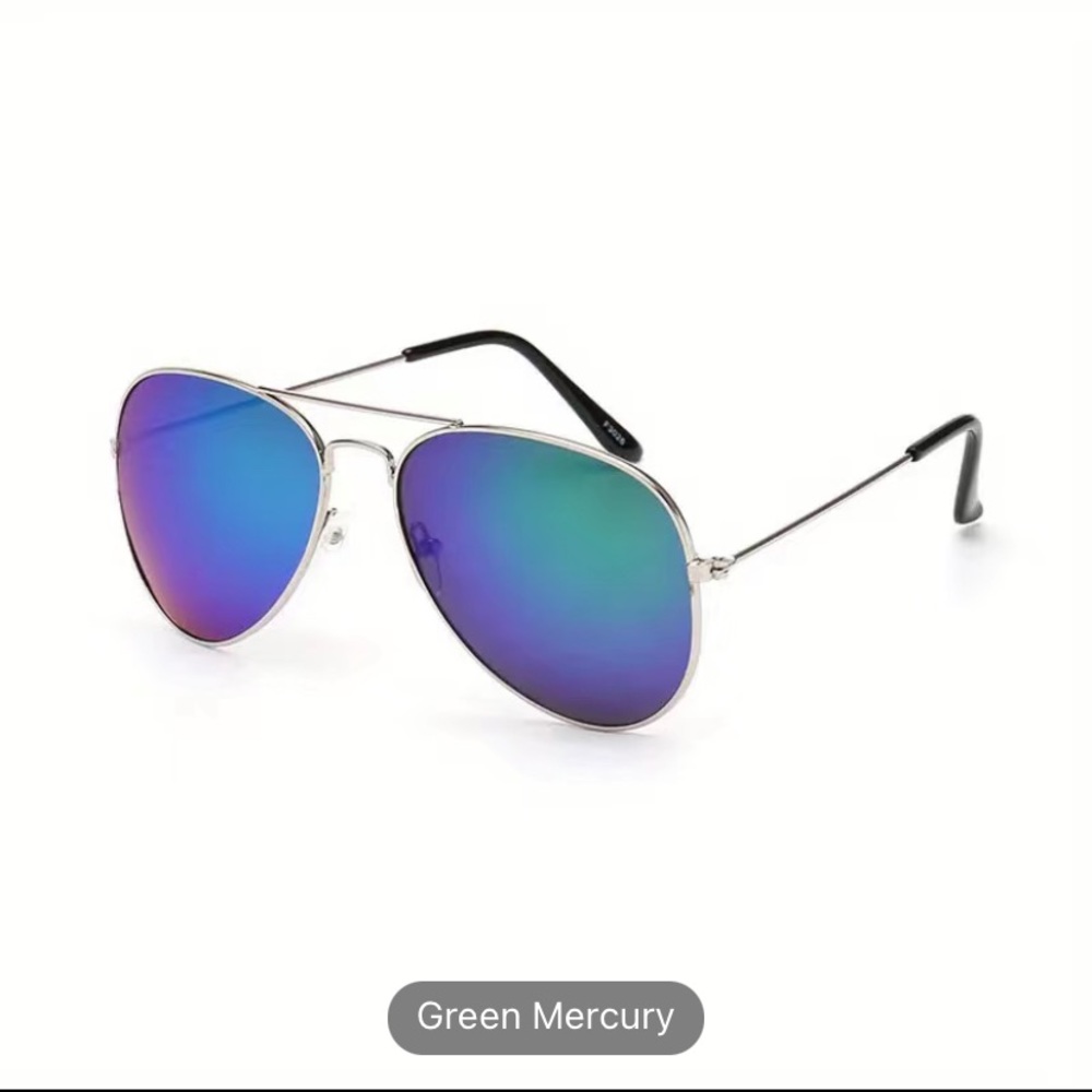 NWT Classic Mirror Lens Aviator glasses color Green Mercury perfect! UNISEX